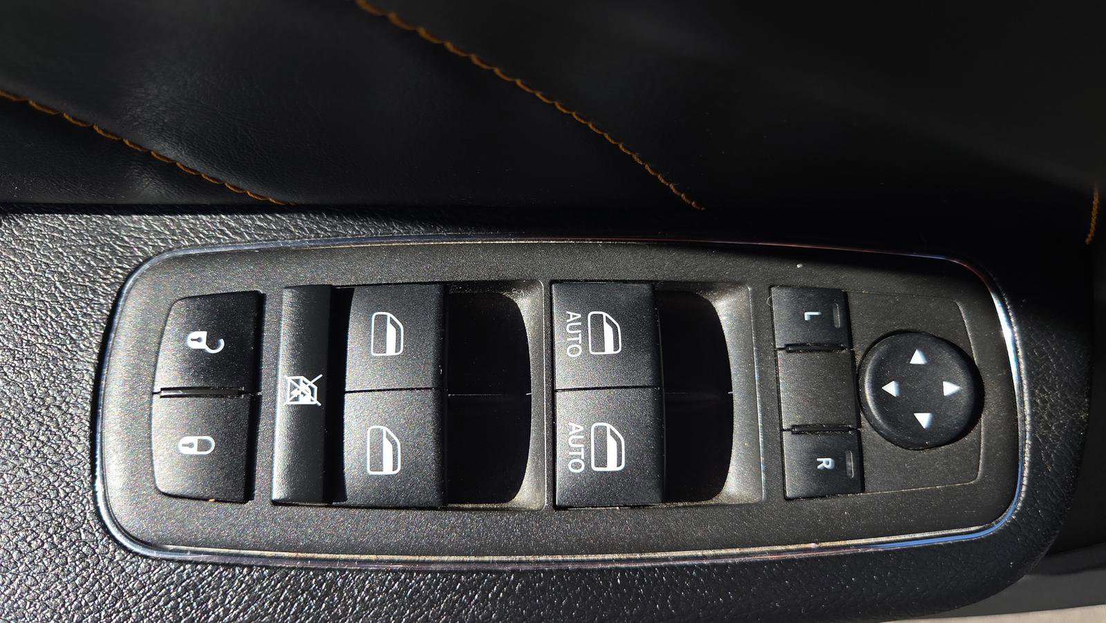 Used 2022 Dodge Charger Scat Pack image 27