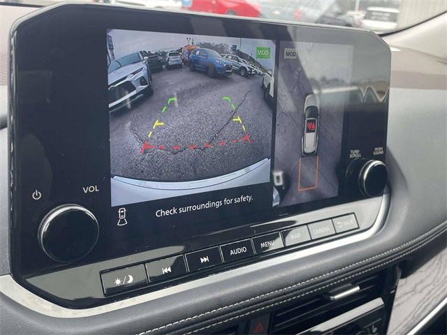 Used 2022 Nissan Rogue Platinum w/ Head-Up Display Package image 19