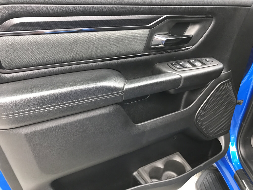 Used 2023 RAM 1500 Big Horn AWD/4WD image 11