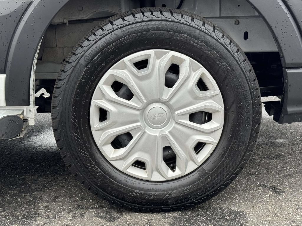 Used 2025 Ford Transit 250 Low Roof w/ Exterior Upgrade Package RWD image 10