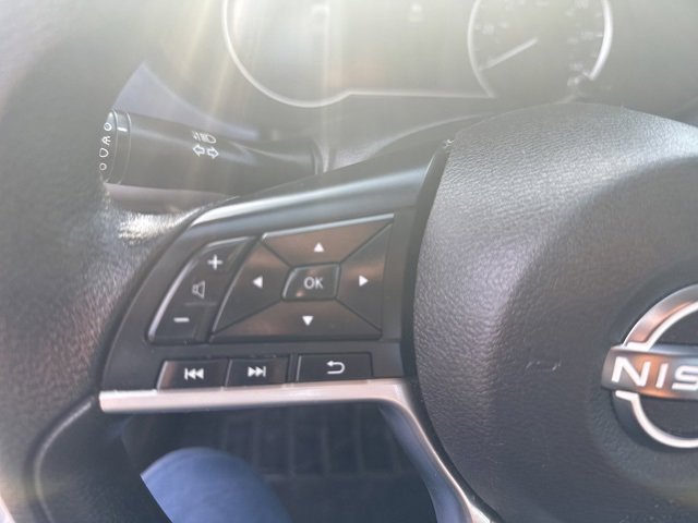 Used 2023 Nissan Versa SV image 16