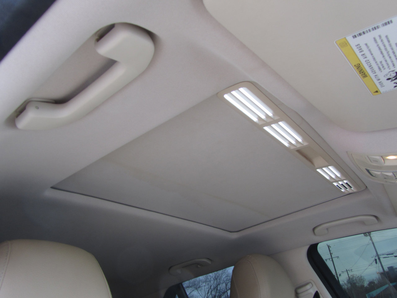 Used 2016 Mercedes-Benz GLE 350 w/ Premium Package image 23