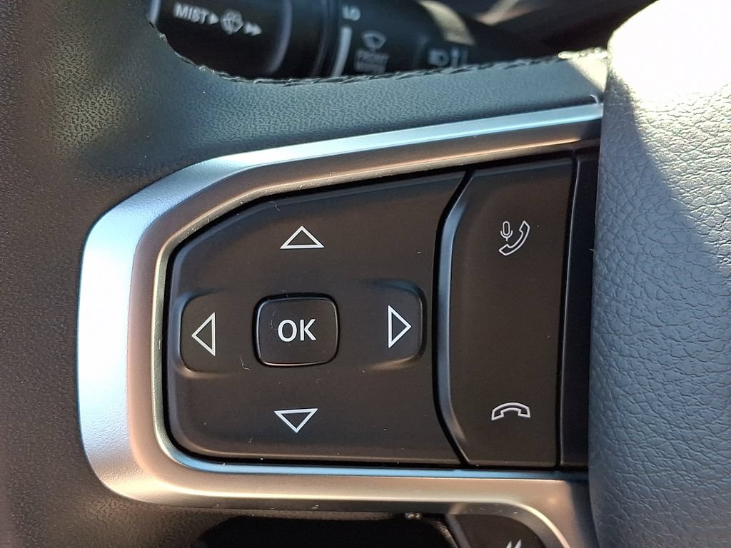 Used 2025 RAM 1500 Big Horn AWD/4WD image 24
