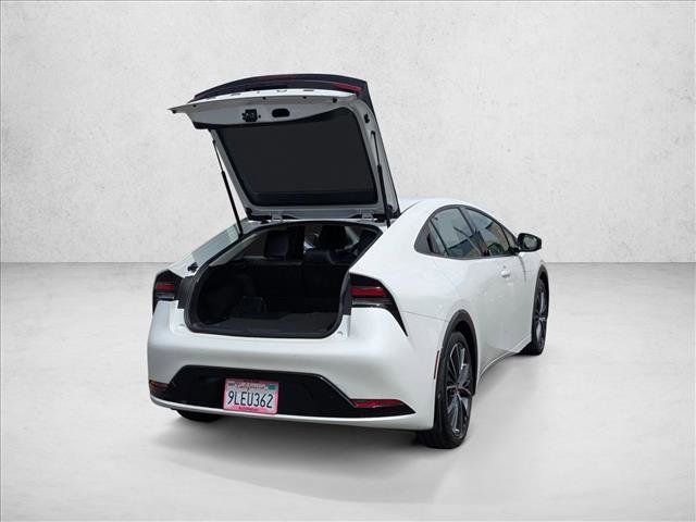 Used 2024 Toyota Prius XLE image 5