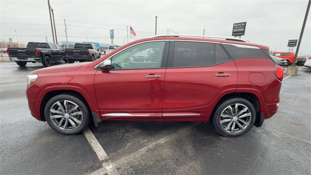 Used 2018 GMC Terrain Denali w/ Advanced Safety Package image 5