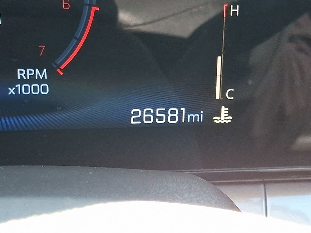 Used 2025 Chevrolet Trax LT image 19