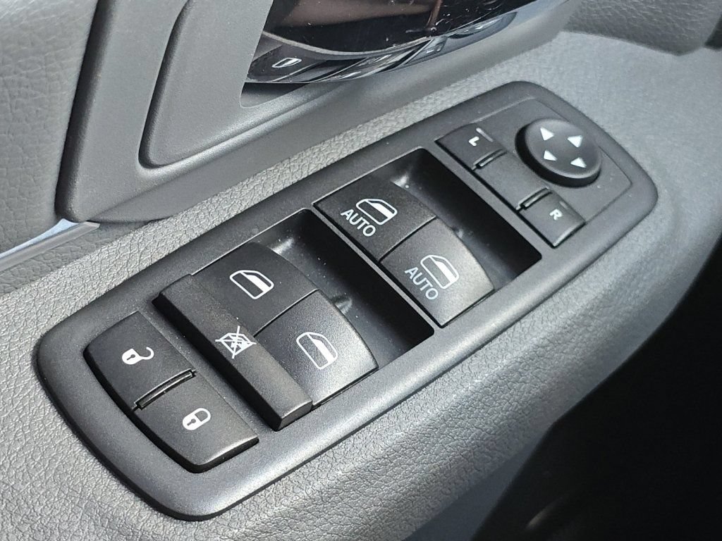Used 2020 RAM 1500 Warlock w/ Electronics Group AWD/4WD image 30