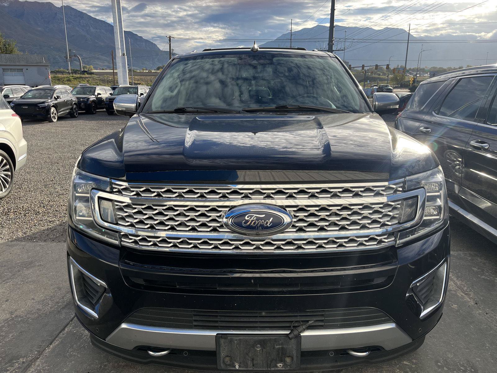 Used 2019 Ford Expedition Max Platinum AWD/4WD image 2