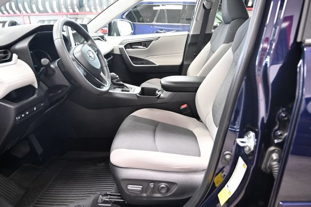 Used 2024 Toyota RAV4 XLE w/ Convenience Package AWD/4WD image 10