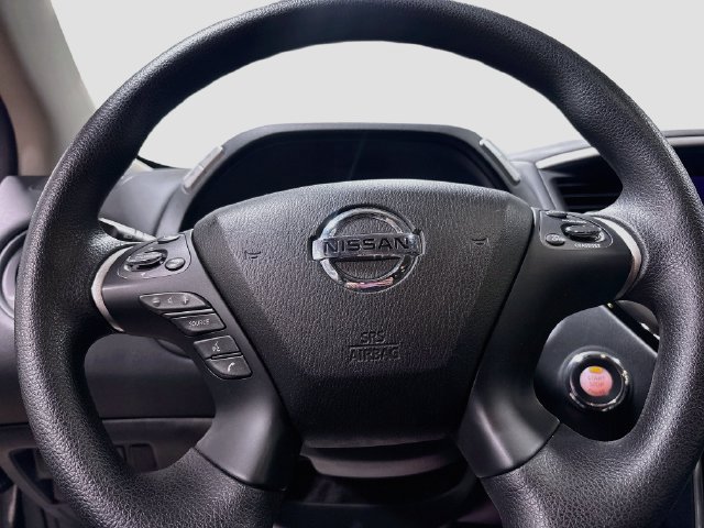 Used 2020 Nissan Pathfinder S AWD/4WD image 12