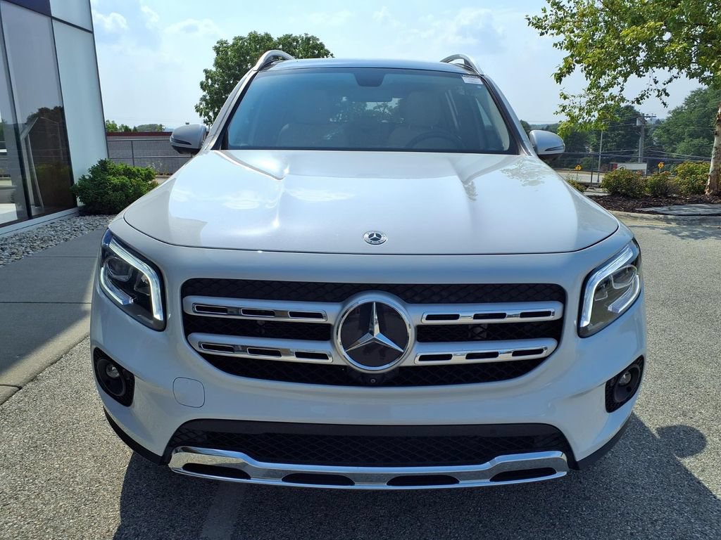 Used 2021 Mercedes-Benz GLB 250 4MATIC image 2