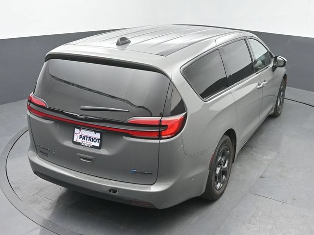 Used 2023 Chrysler Pacifica Touring-L w/ S Appearance Package FWD image 37