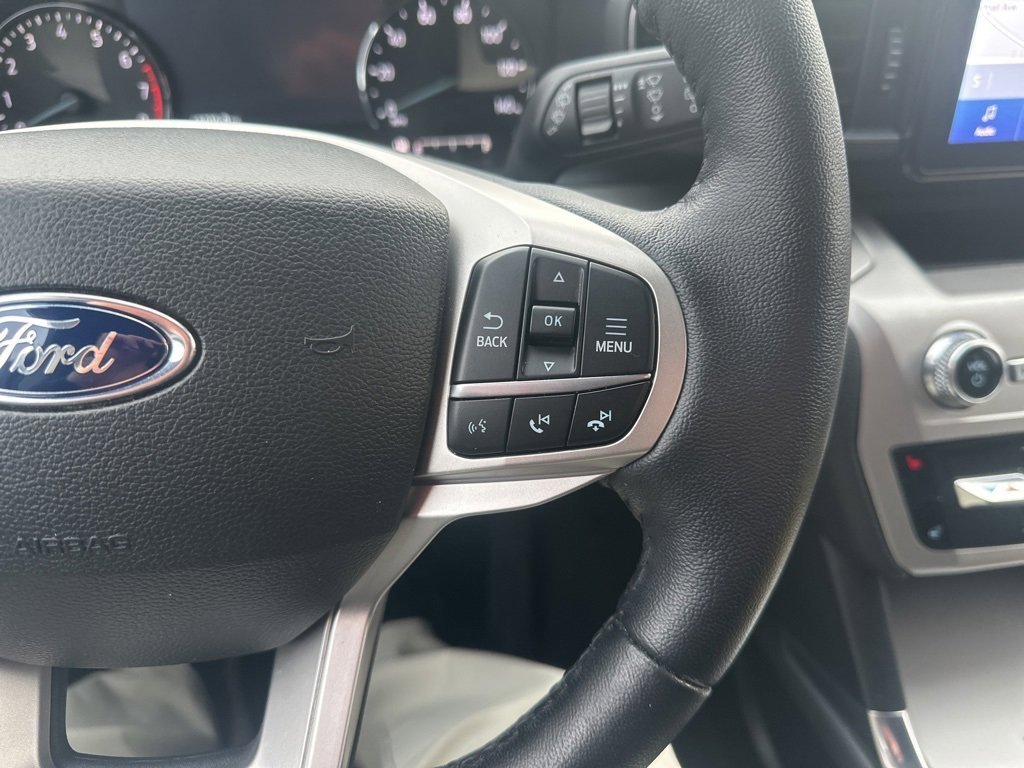 Used 2022 Ford Explorer XLT w/ Equipment Group 202A image 18