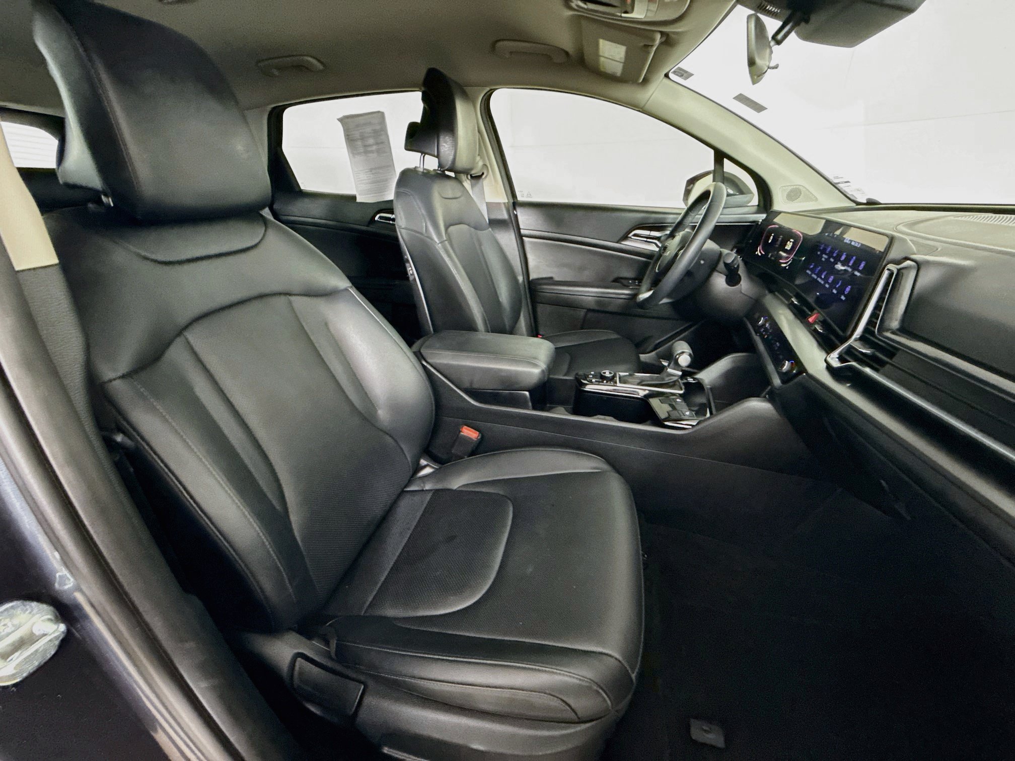 Used 2023 Kia Sportage EX FWD image 35