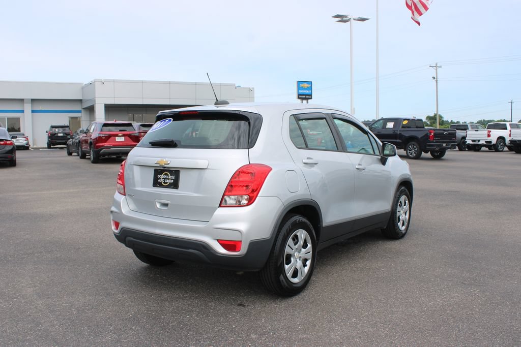 Used 2017 Chevrolet Trax LS FWD image 9