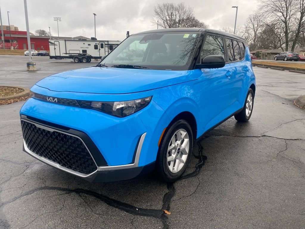 Used 2024 Kia Soul S image 3