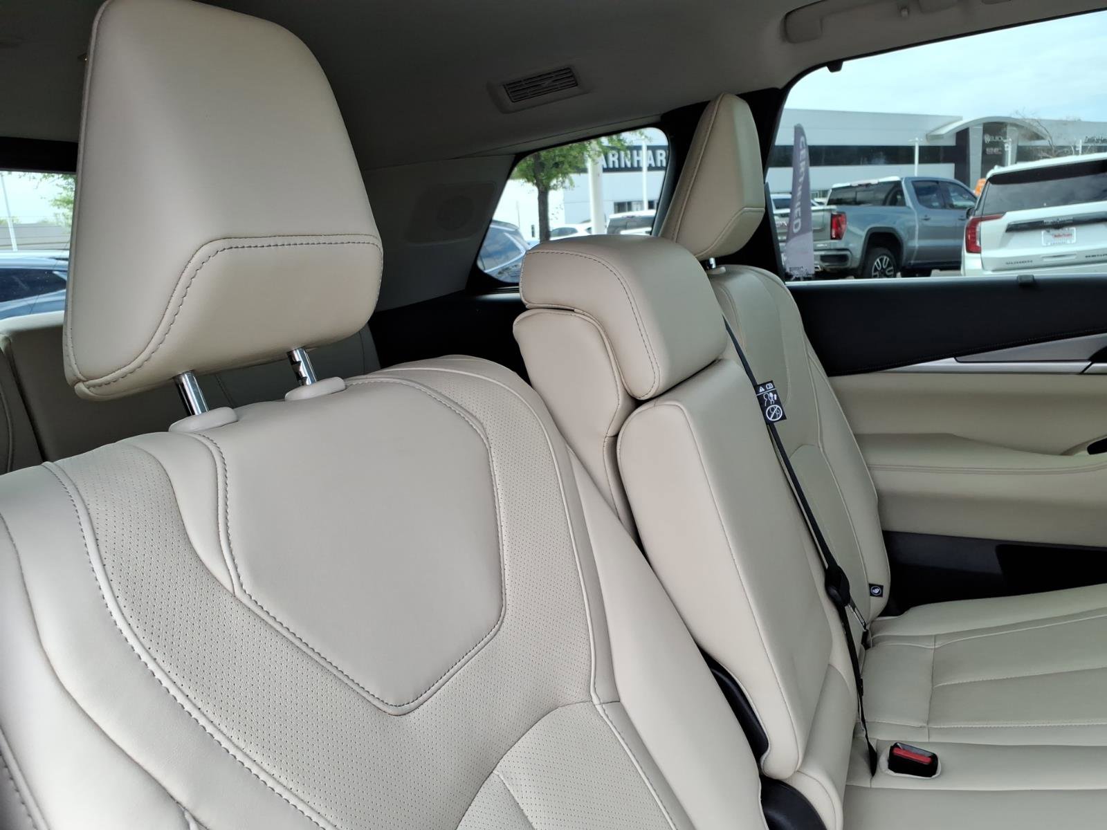 Used 2025 INFINITI QX60 Luxe w/ Cargo Package image 14
