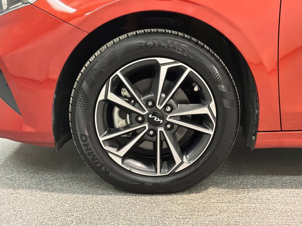 Used 2024 Kia Forte LXS w/ LXS Technology Package FWD image 29
