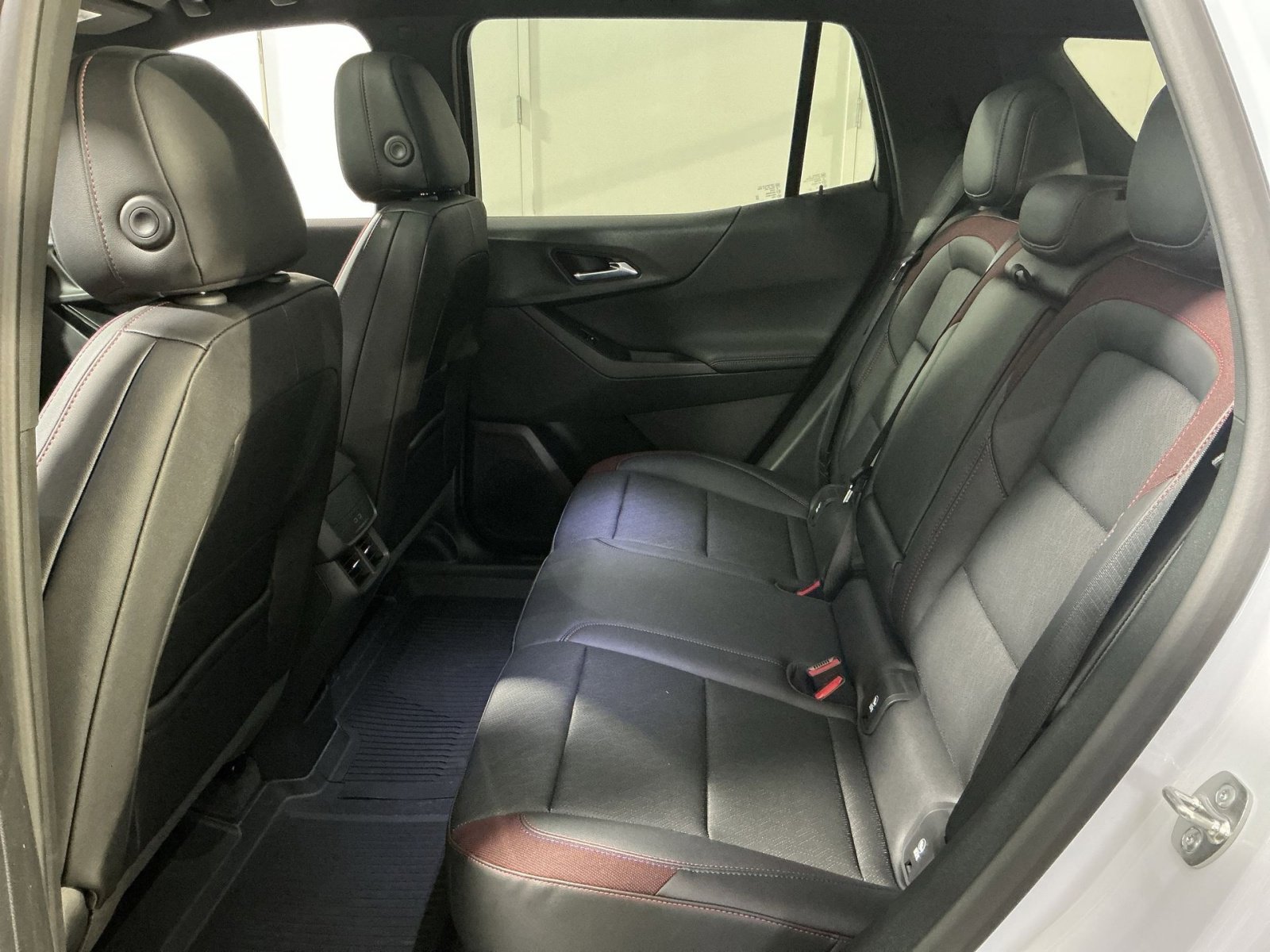 New 2026 Chevrolet Equinox RS w/ LPO, Floor Liner Package image 32