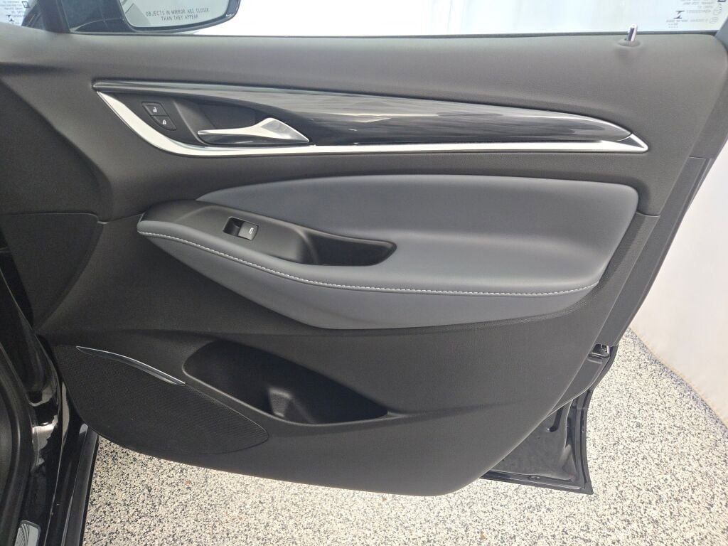 Used 2023 Buick Enclave Essence w/ Experience Buick Package image 6