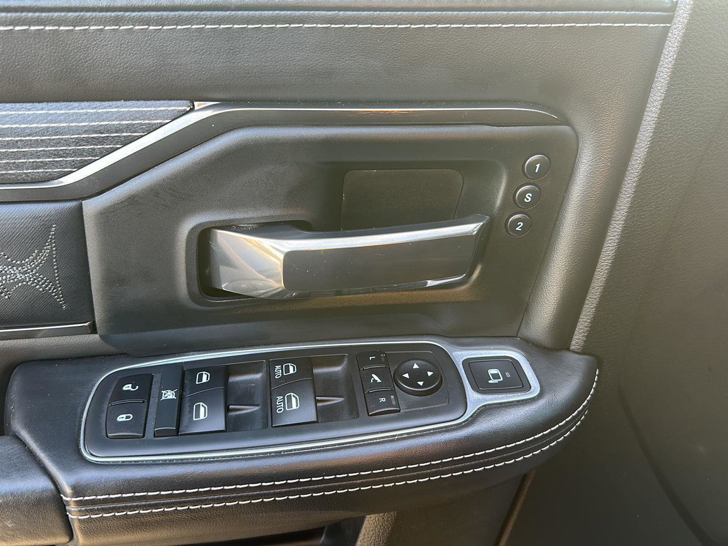 Used 2020 RAM 2500 Limited image 14