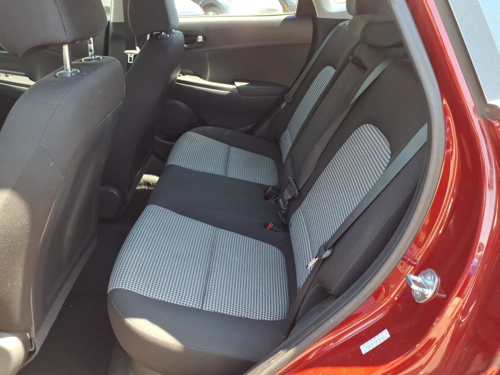 Used 2023 Hyundai Kona SE FWD image 14
