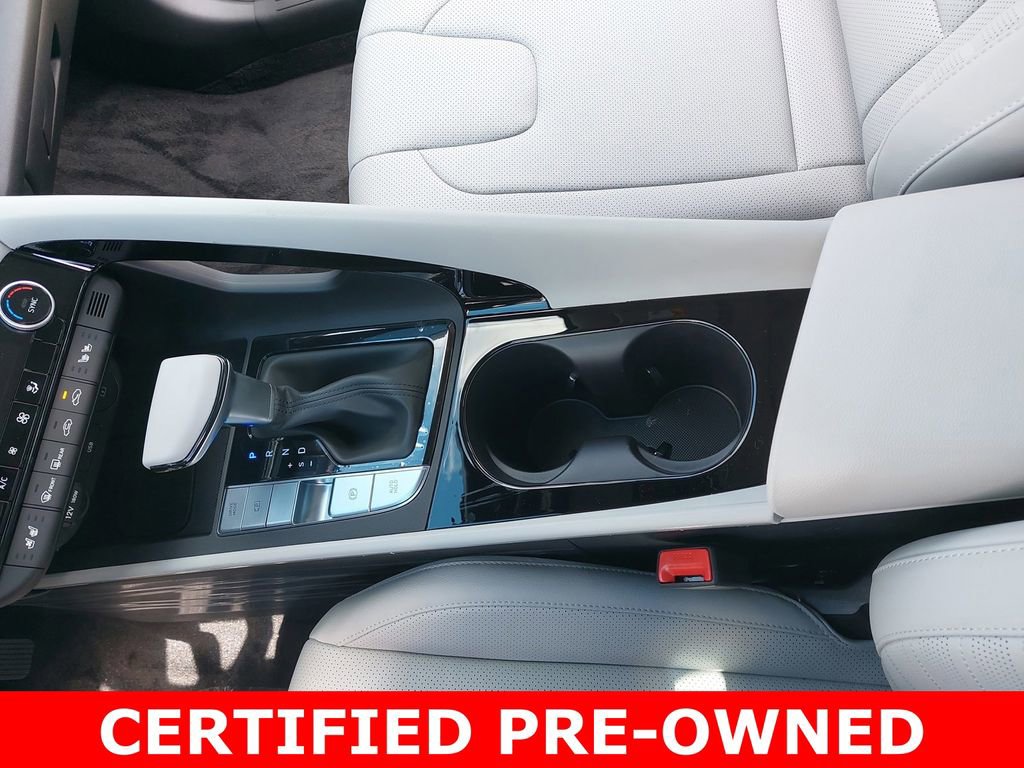 Certified 2025 Hyundai Elantra Limited image 25