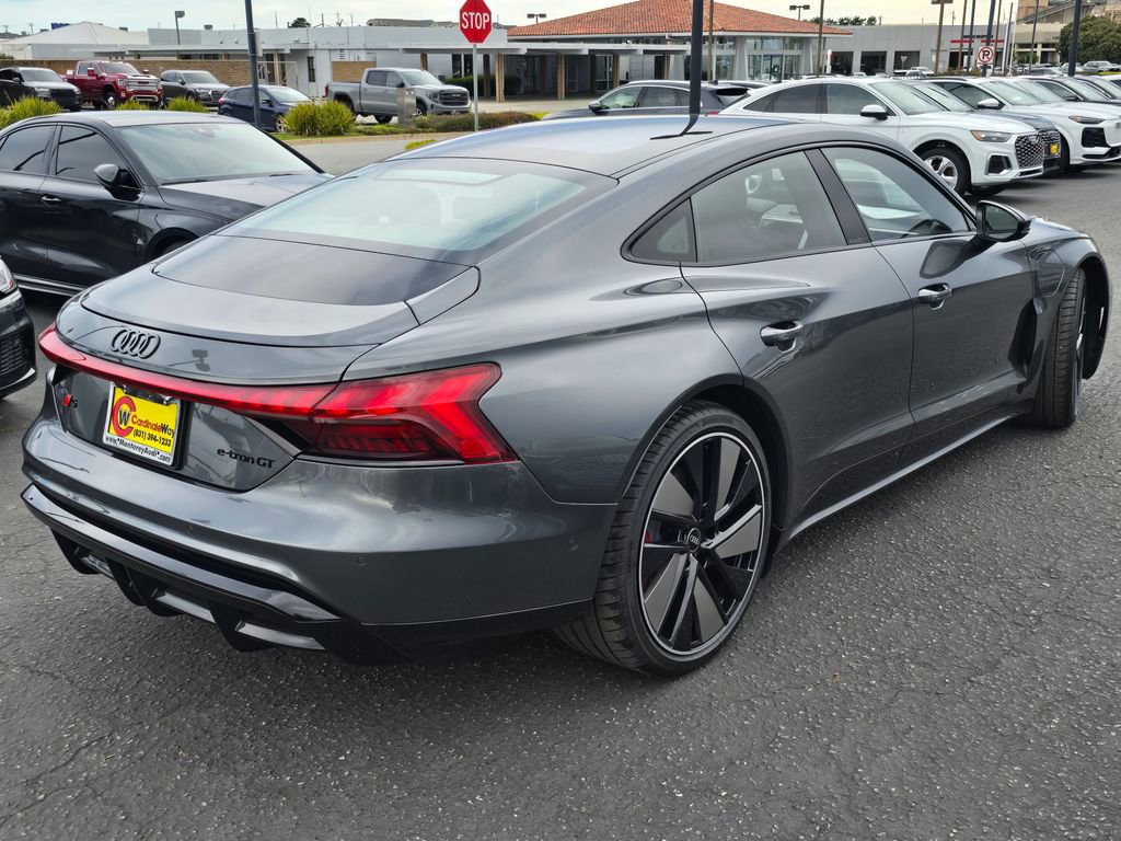 New 2026 Audi S e-tron GT Prestige image 4