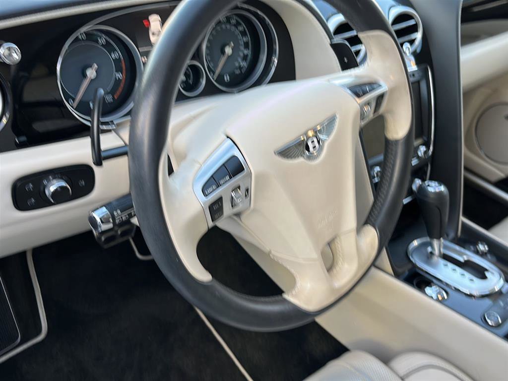 Used 2015 Bentley Flying Spur V8 AWD/4WD image 16
