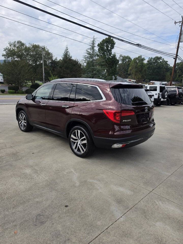 Used 2017 Honda Pilot Touring image 4