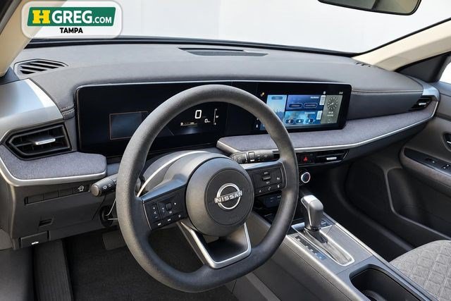 Used 2025 Nissan Kicks SV FWD image 14