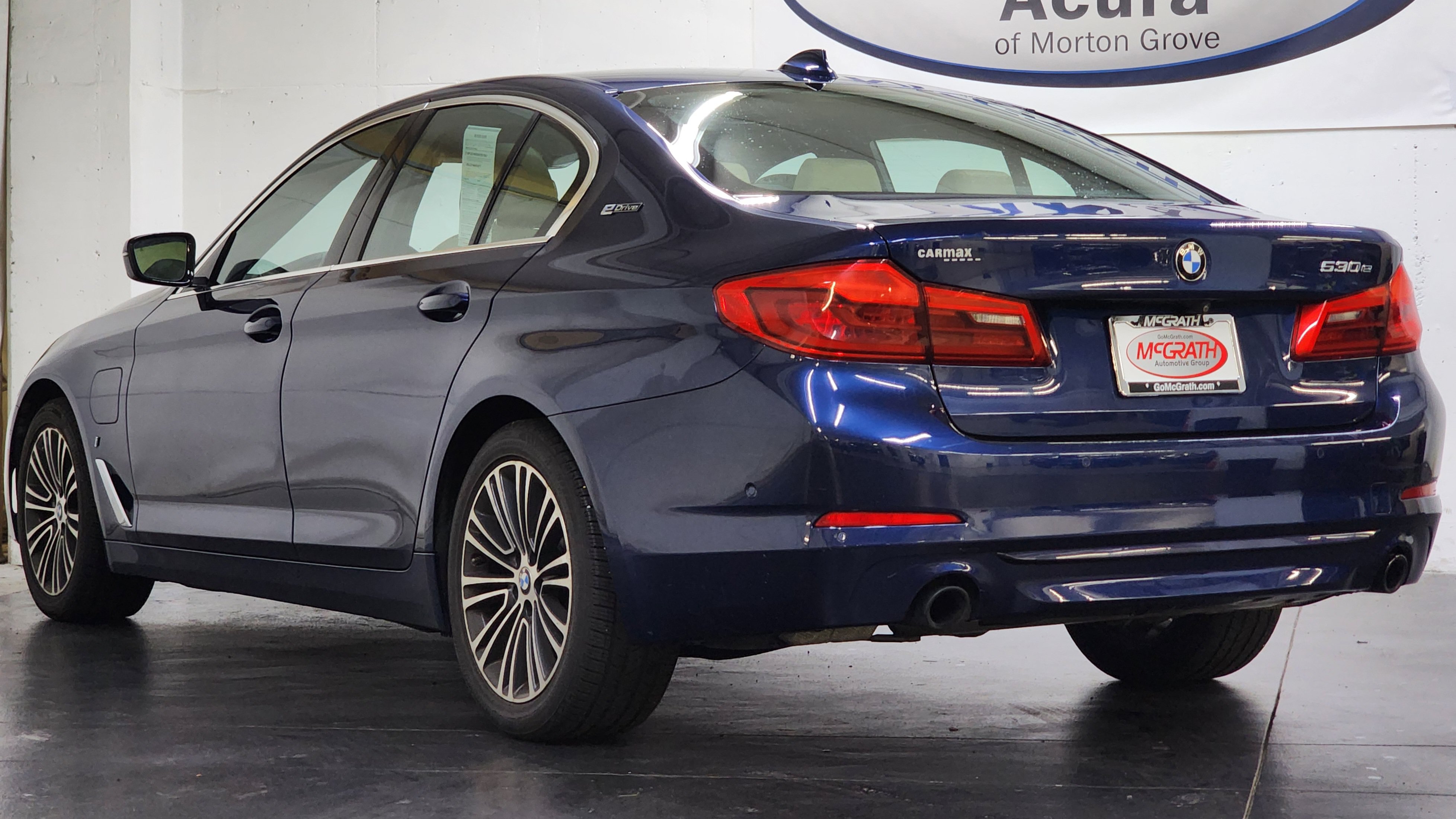 Used 2019 BMW 530e xDrive w/ Premium Package AWD/4WD image 9