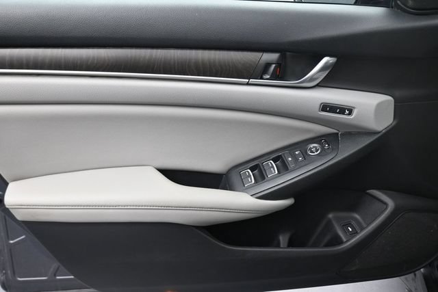 Used 2019 Honda Accord Touring image 28