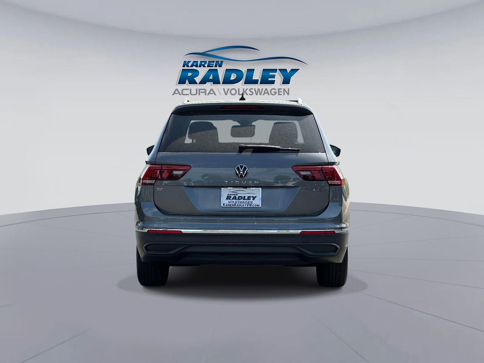 Certified 2024 Volkswagen Tiguan SE AWD/4WD image 3