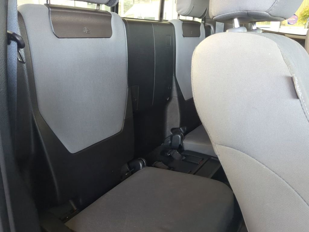 Used 2021 Toyota Tacoma SR w/ SR Convenience Package RWD image 7