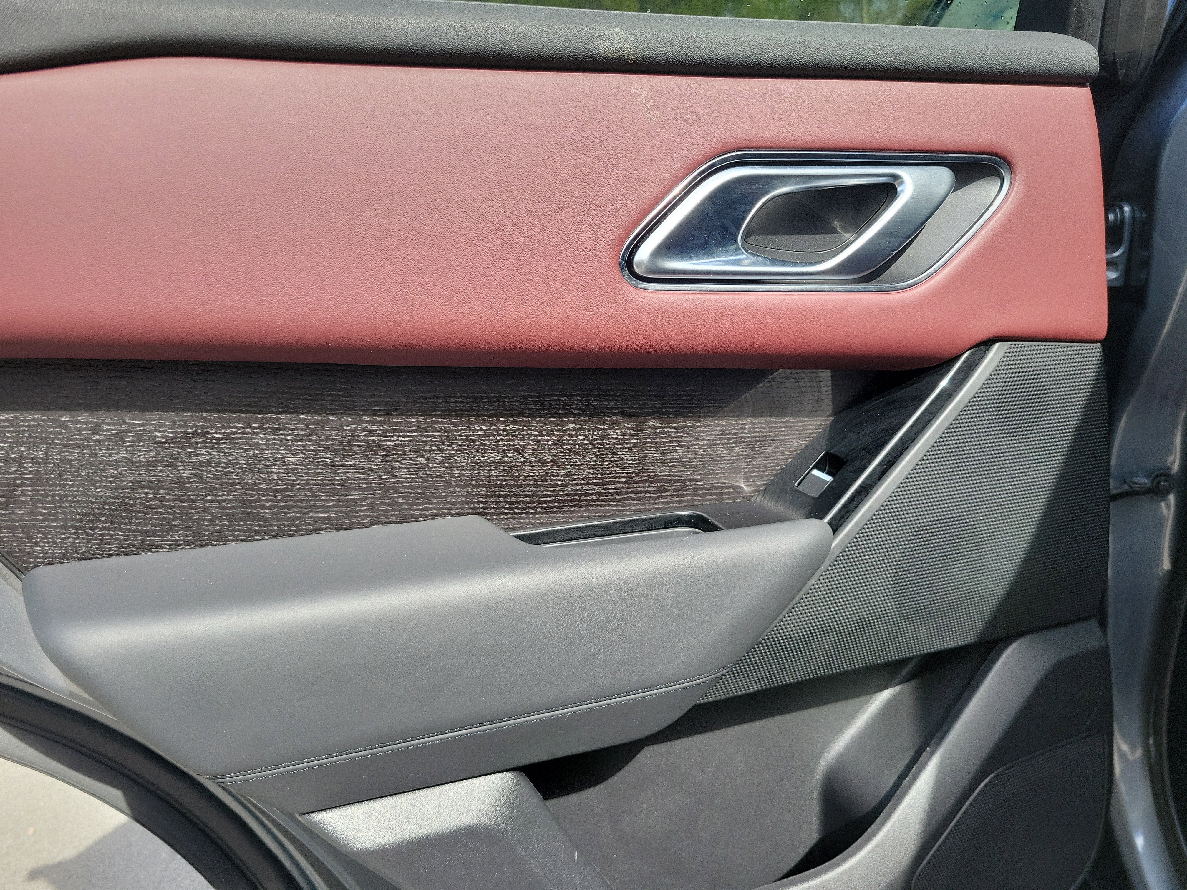 Used 2024 Land Rover Range Rover Velar Dynamic HSE image 10