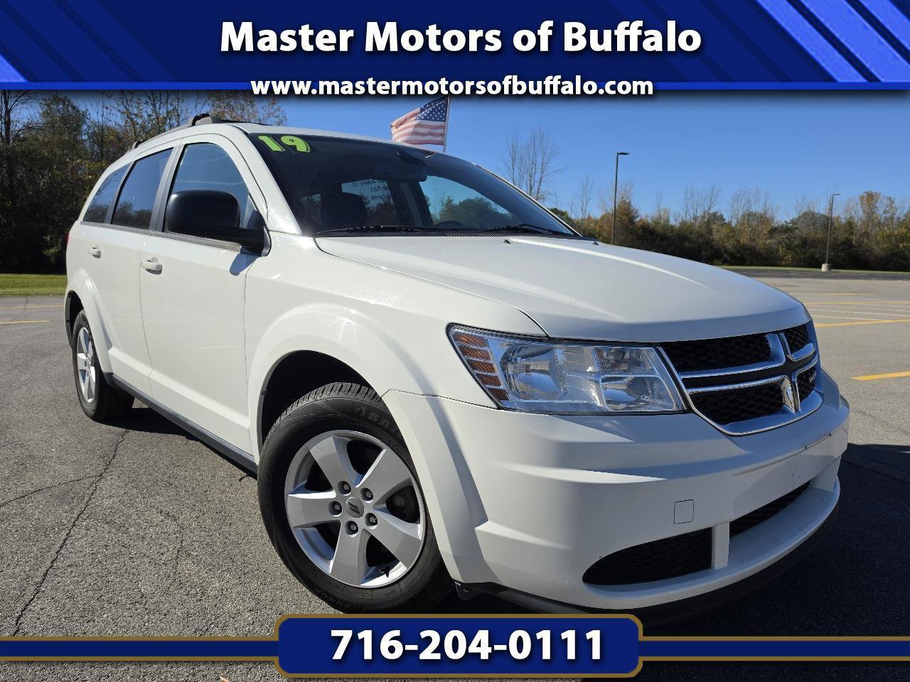 Used 2019 Dodge Journey SE FWD image 1
