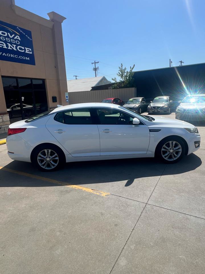 Used 2012 Kia Optima EX FWD image 8