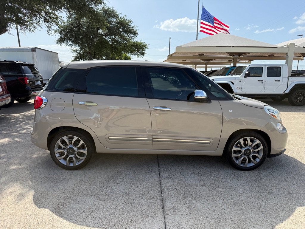 Used 2014 FIAT 500L Lounge FWD image 8