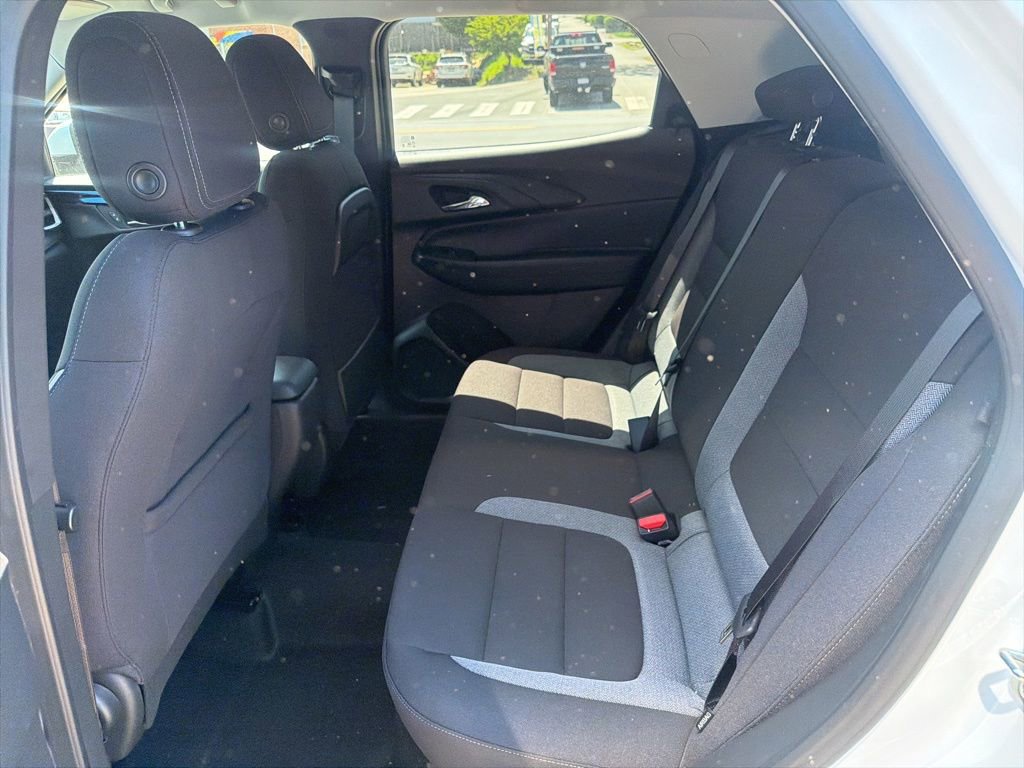 New 2026 Chevrolet TrailBlazer LT w/ LT Cold Weather Package AWD/4WD image 19