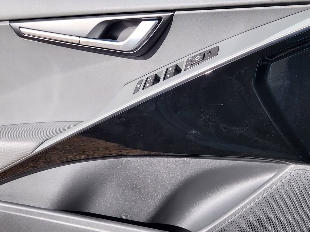 New 2026 Kia Niro EX image 5