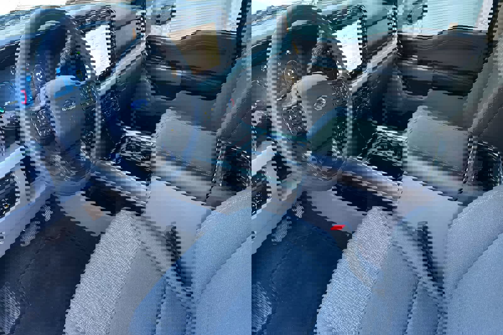 Used 2023 Ford F250 XLT w/ Black Appearance Package image 10