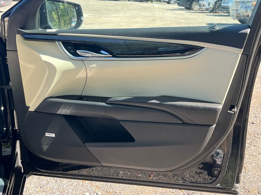Used 2013 Cadillac XTS Platinum image 16