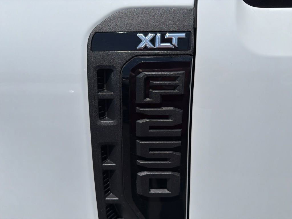 Used 2023 Ford F250 XLT w/ XLT Premium Package AWD/4WD image 16