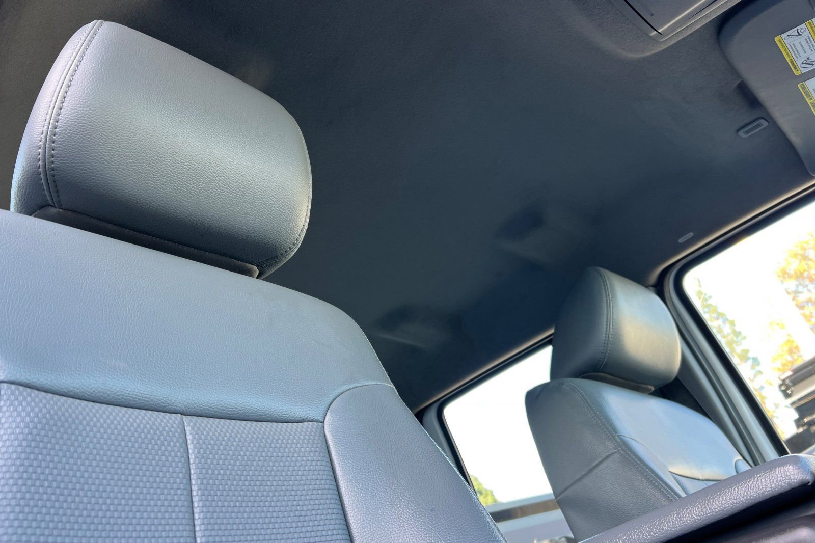 Used 2016 Ford F550 2WD Crew Cab Super Duty image 17