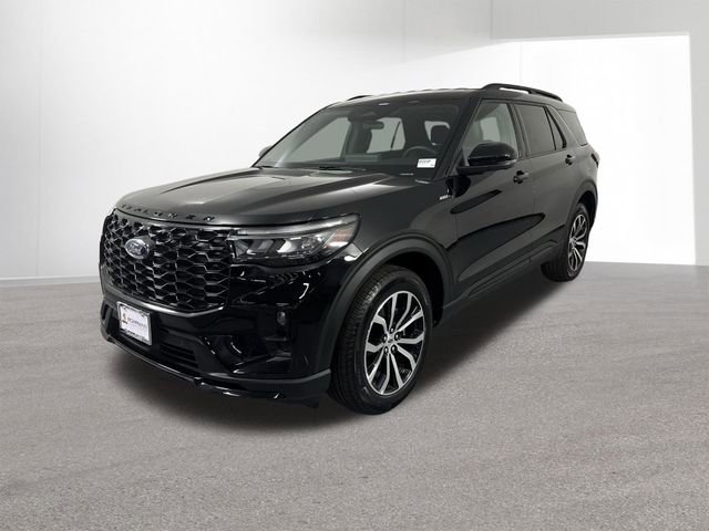 Used 2025 Ford Explorer ST-Line image 2
