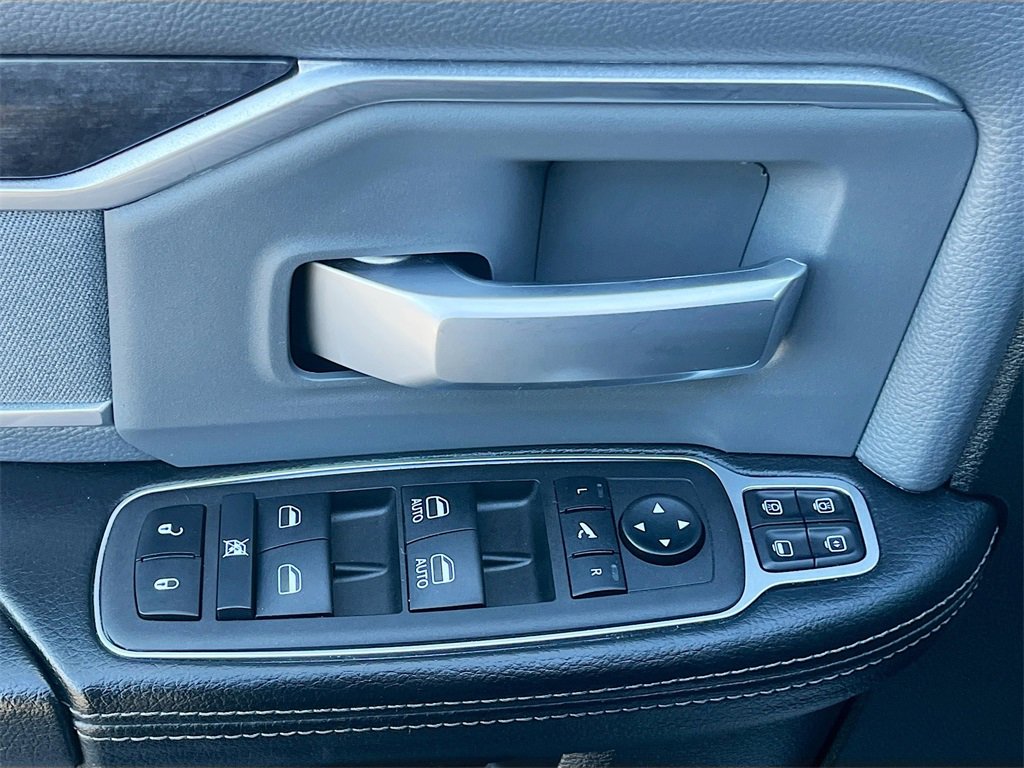 Used 2023 RAM 2500 Big Horn w/ Level 2 Equipment Group image 17