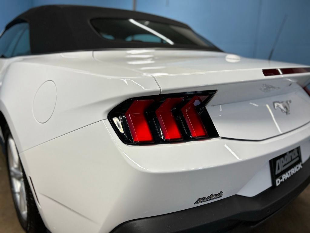 Used 2026 Ford Mustang Premium RWD image 13