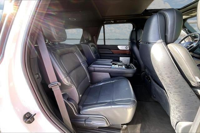 Used 2022 Lincoln Navigator Reserve AWD/4WD image 24