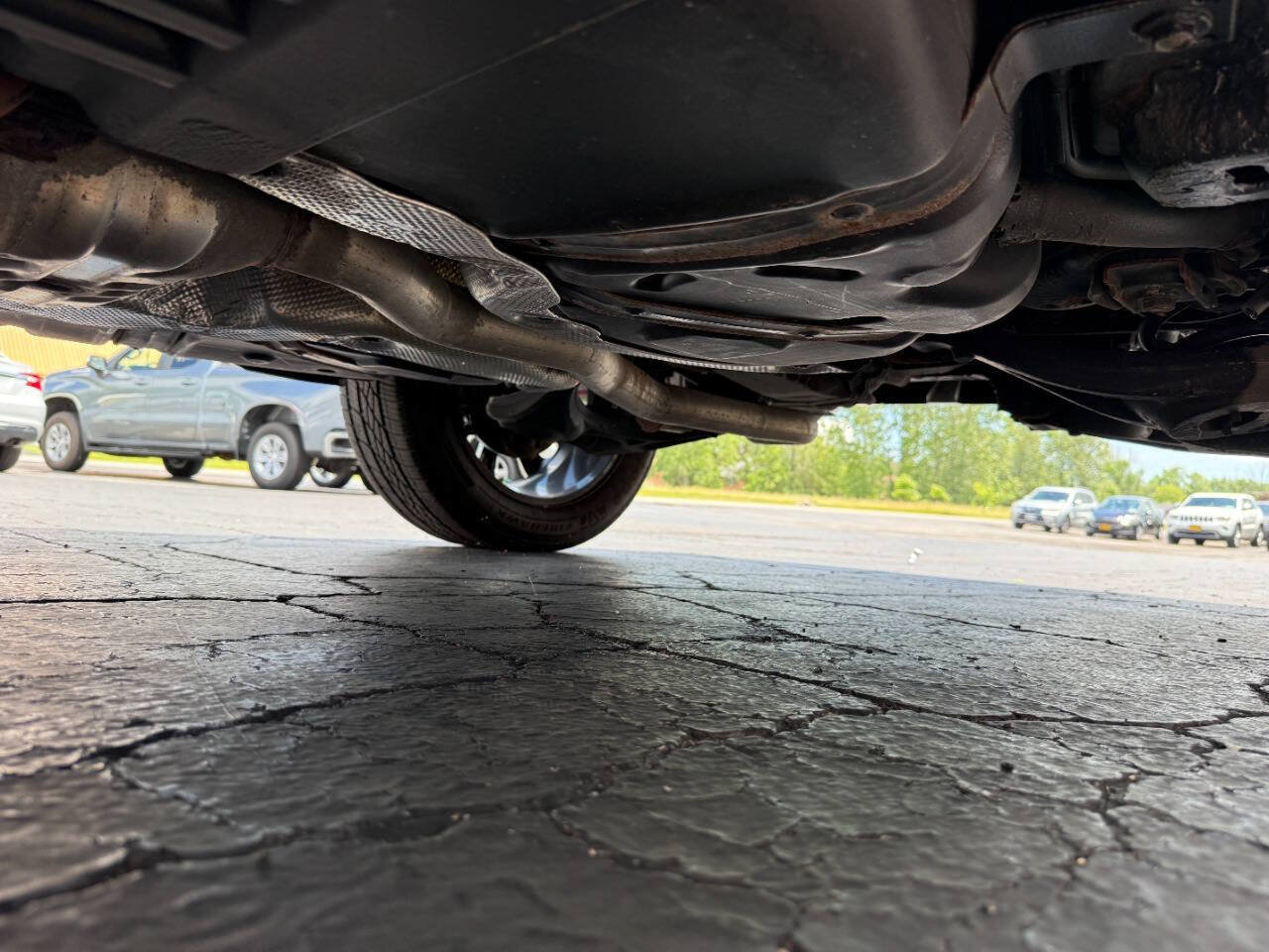 Used 2018 Jeep Grand Cherokee Altitude AWD/4WD image 31